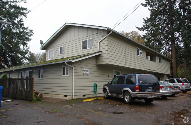 Building Photo - Calvary Court Apartments