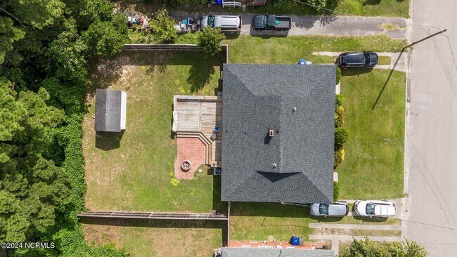 Building Photo - 1309 Willow St