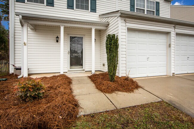 Building Photo - Great 3BD/2.5BA Home in Desirable Highland Creek!