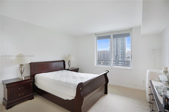 Building Photo - 325 S Biscayne Blvd