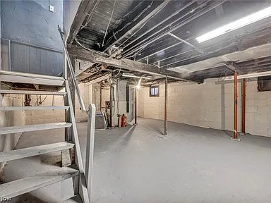 Building Photo - 960 Whittier Ave
