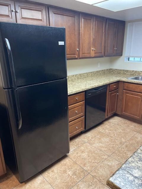 Building Photo - 4562 W Maryland Ave