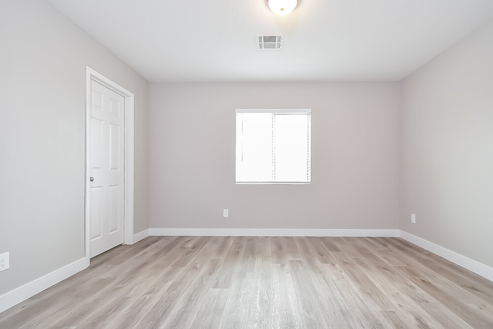 Building Photo - 9716 N Fast Elk St