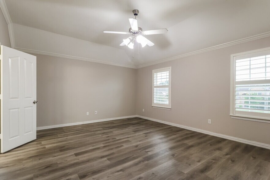 Building Photo - 8103 Rudy Brook Way