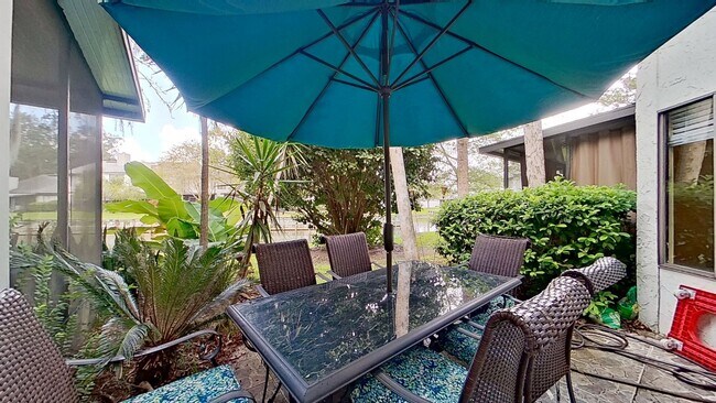 Building Photo - Furnished Unit in Fountain Gate Condo Asso...