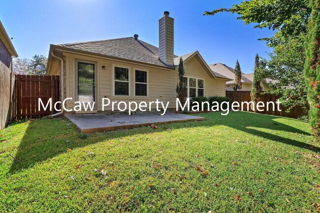 Building Photo - 604 Creekside Dr