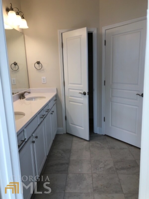 Building Photo - 128 Stamford Ave