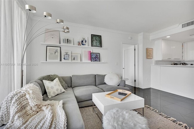 Building Photo - 3350 SW 27th Ave