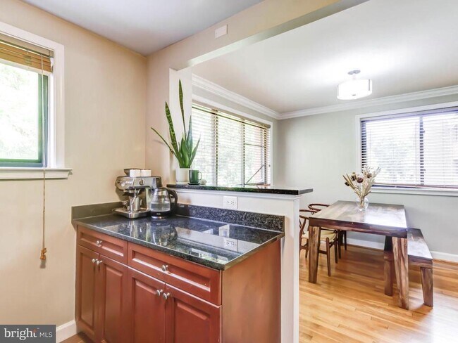 Building Photo - 2725 39th St NW
