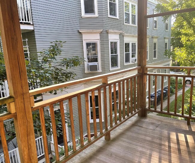 Building Photo - 3.0 bedroom in Cambridge Massachusetts 02139