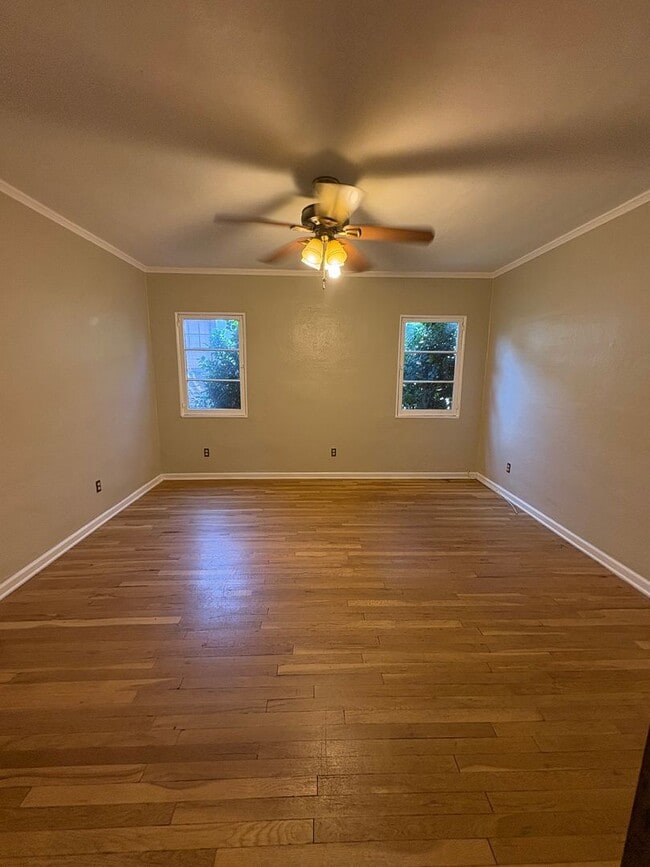 Building Photo - Charming Spanish Colonial house with huge ...