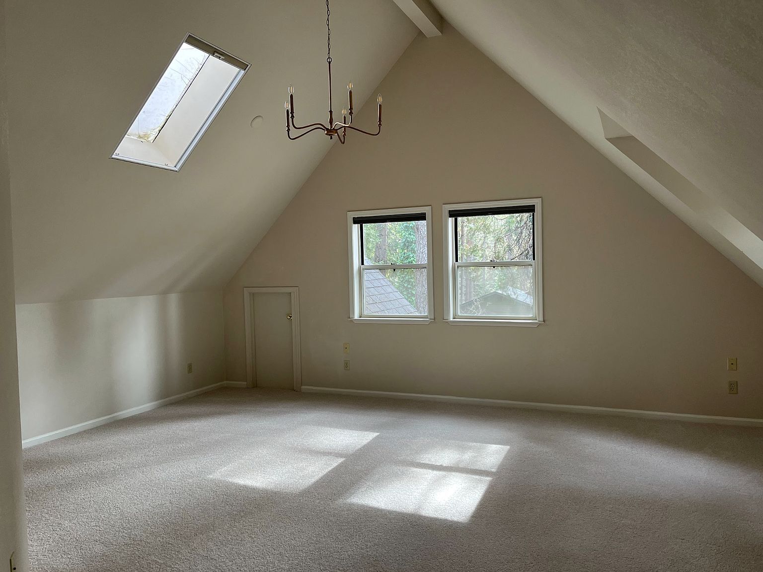 Building Photo - 11551 Forest View Dr