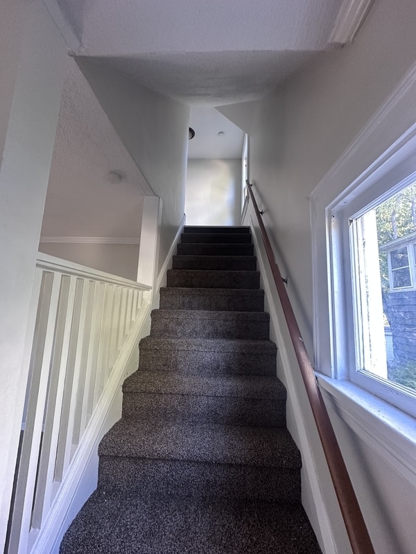 Building Photo - 1054 Yellowstone Rd