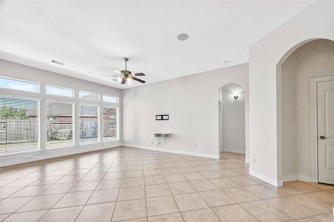 Building Photo - Summer Cloud Lane, Pearland, TX 77584 - 4 BR 2.5 BA single-family home