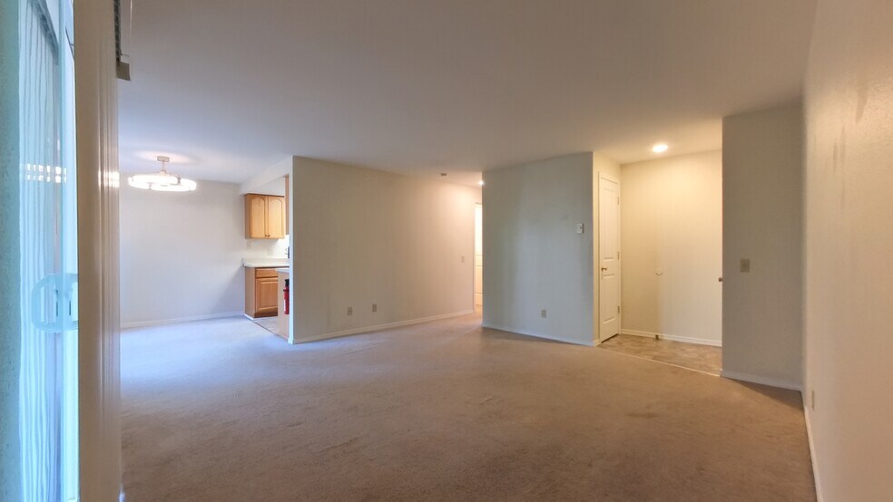 Building Photo - 20816 74th Ave W