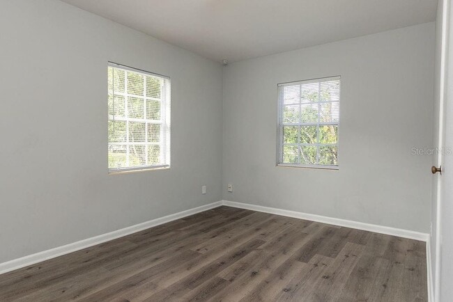 Building Photo - 831 N Arlington Ave