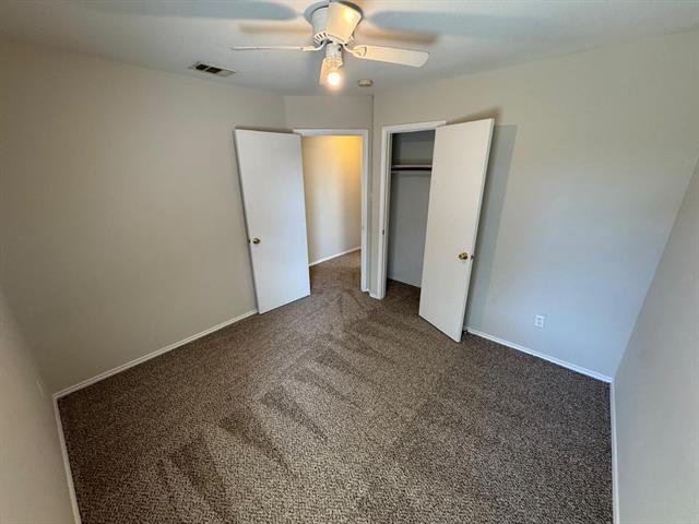 Building Photo - 9205 Lenox Dr