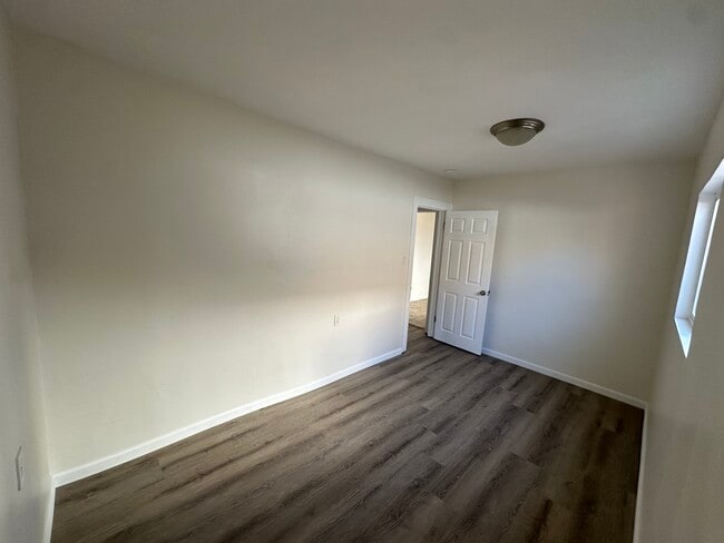 Building Photo - 624 W 49th St