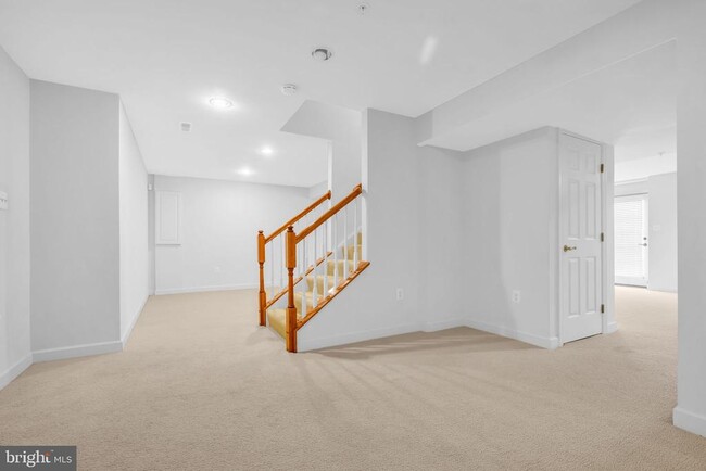 Building Photo - 4415 Medallion Dr