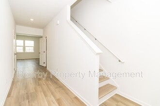 Building Photo - 115 Saddlebred Wy