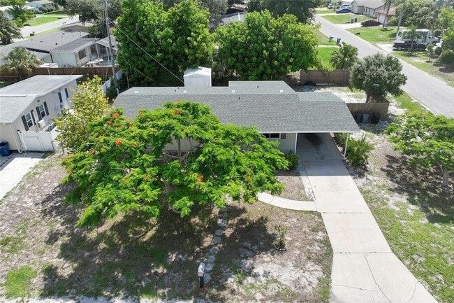 Building Photo - 6515 3rd St Ct W