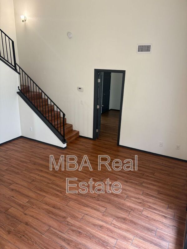 Building Photo - 3201 N 38th St