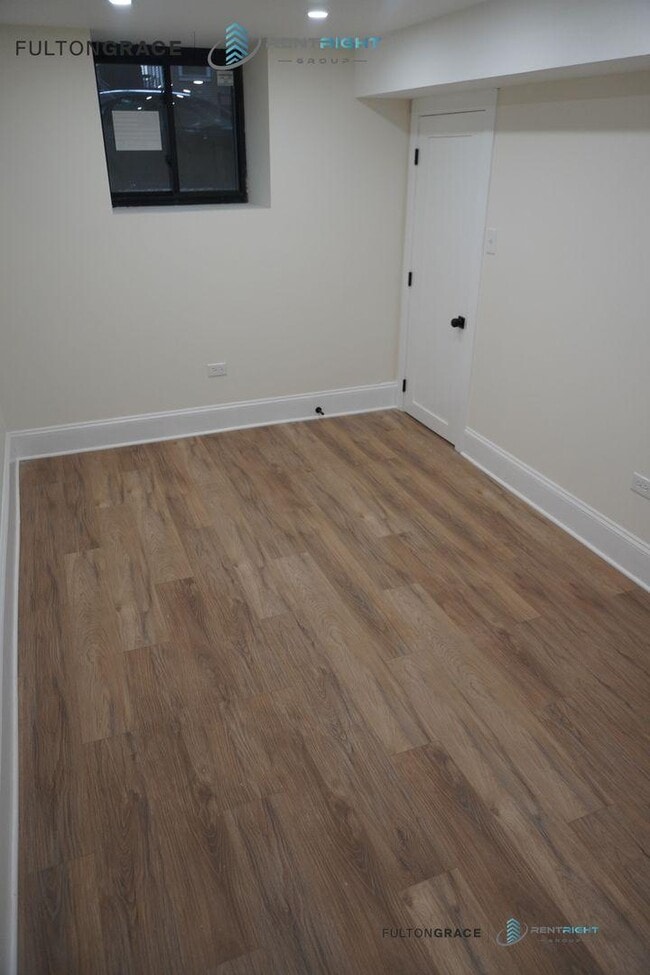 Building Photo - 4 bedroom in Chicago IL 60625