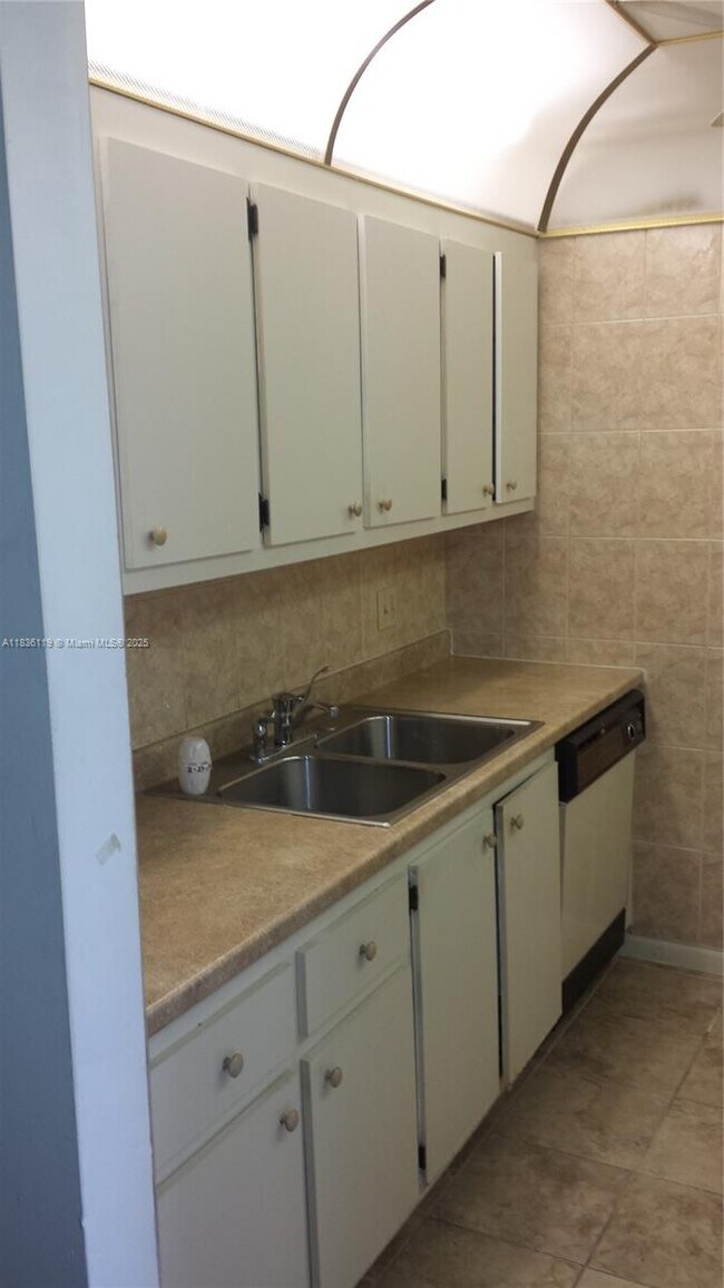 Building Photo - 151 SW 134th Way