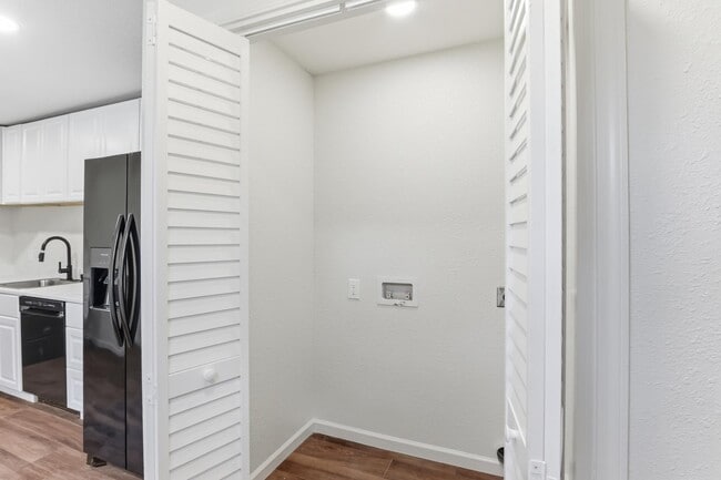 Building Photo - 69 N Tucker St