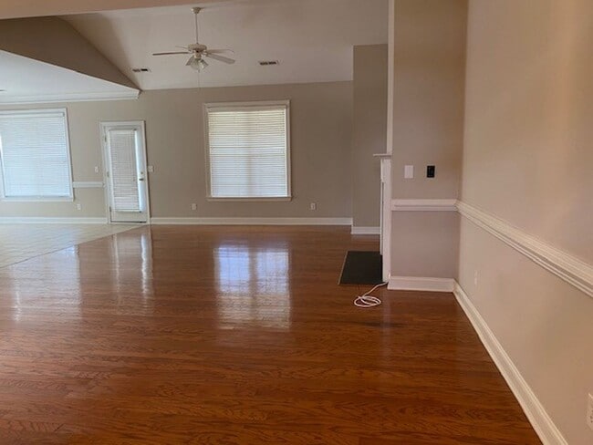 Building Photo - Magnolia Greens - Leland