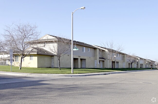 Building Photo - Poplar Grove Apartments