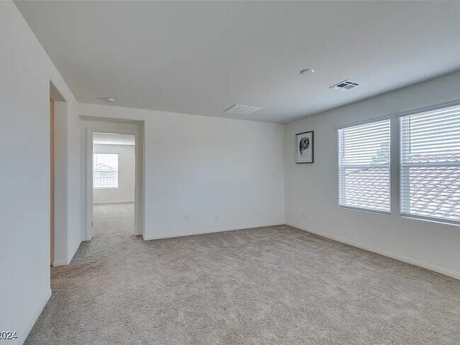 Building Photo - 6985 Solano Cyn Ave