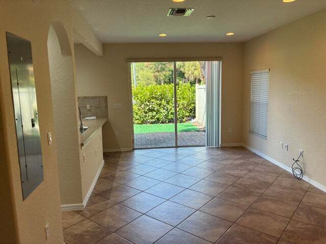 Building Photo - 101 Lake Monterey Cir