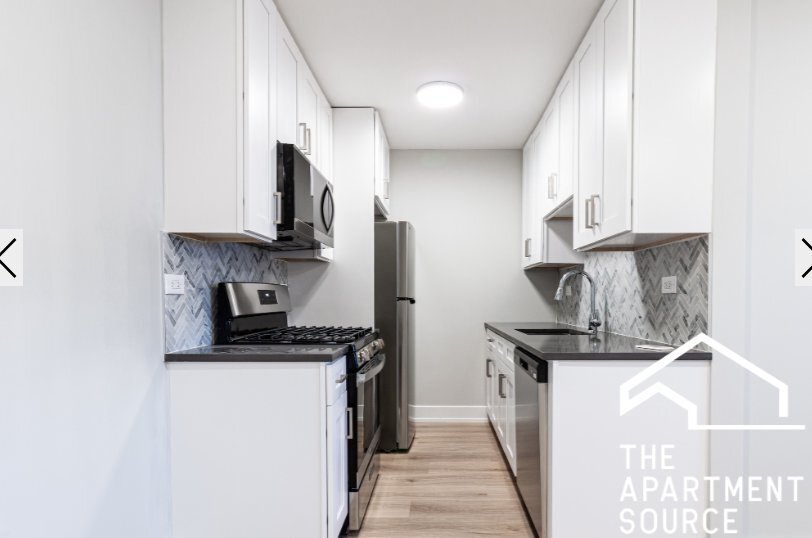 Building Photo - 530 W Aldine Ave