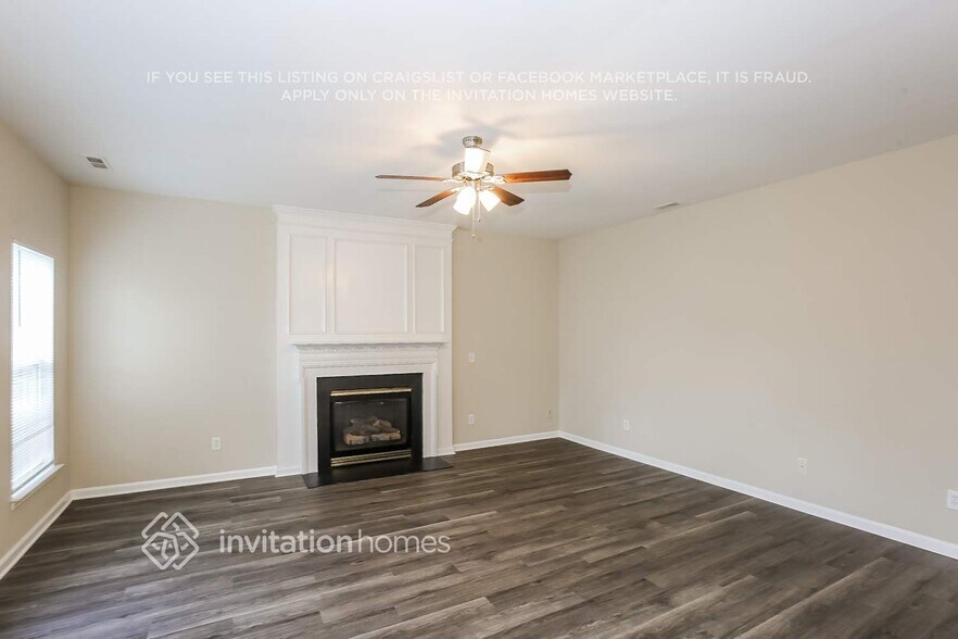 Building Photo - 13603 Sunrise View Dr