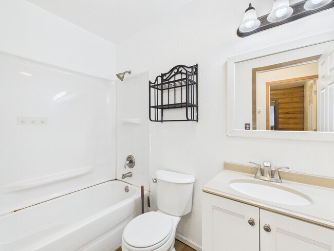 Building Photo - 2587 Rachel Ct