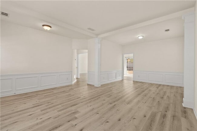 Building Photo - 915 Wendlebury Ct