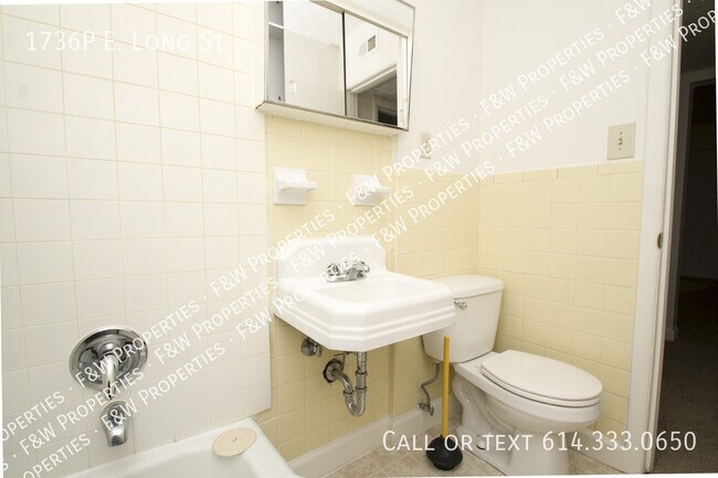 Building Photo - 1736 E Long St