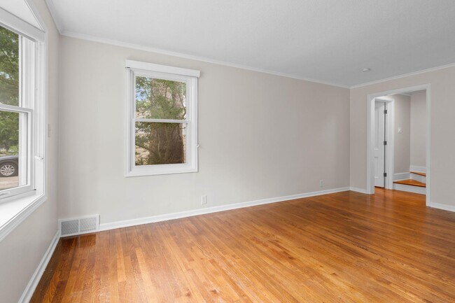 Building Photo - 6717 W 77th Terrace