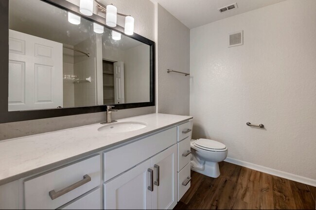 Bathroom - Tortuga Bay at Waterford Lakes