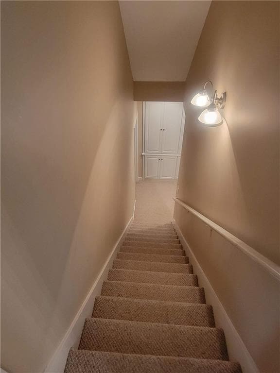 Building Photo - 5555 Holly Springs Dr