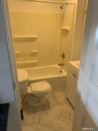 Building Photo - 77 Tulip St