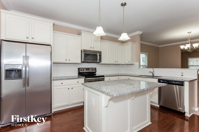 Building Photo - 11507 McDunkeld Dr