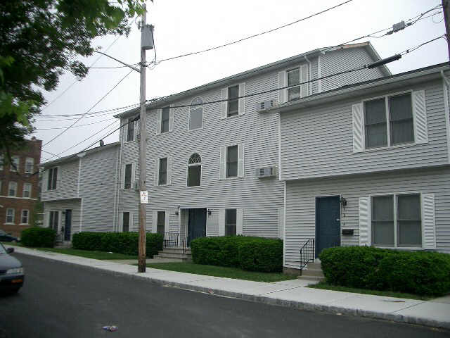 Primary Photo - 6 Grant St