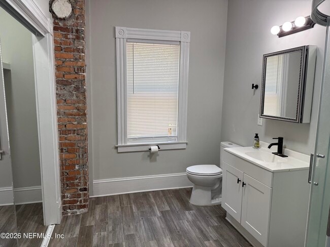 Building Photo - 1918 Redell St