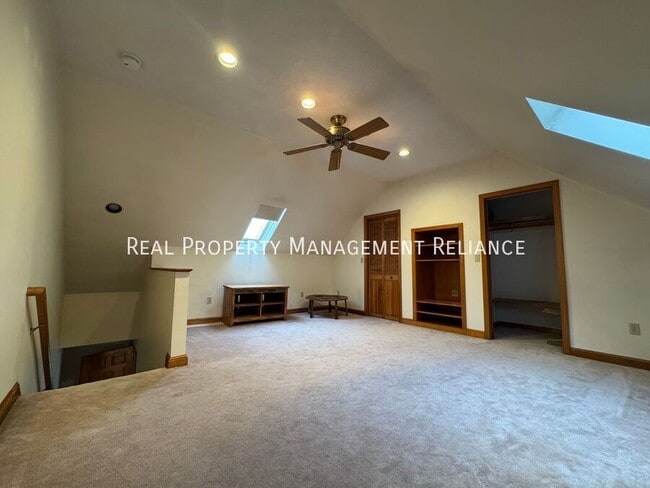 Building Photo - 38 Kimball Ave