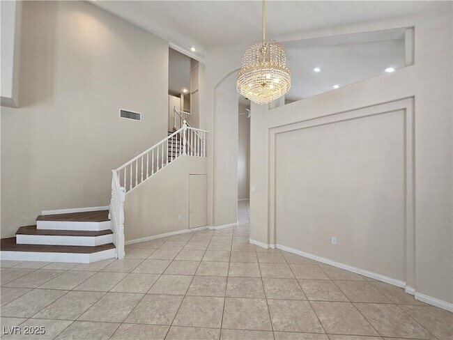 Building Photo - 200 Tayman Park Ave