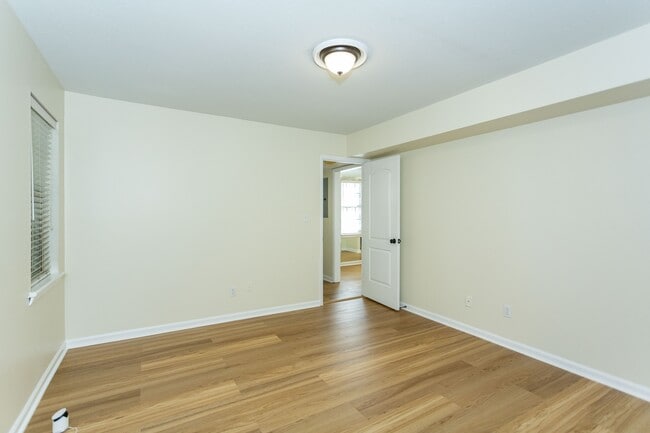 Building Photo - 2053 Montreat Cir