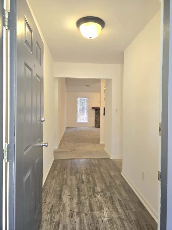 Building Photo - 506 Ridgedale Way