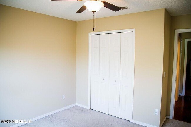 Building Photo - 11542 Wandering Pines Trail W